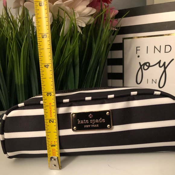 NWT! Kate Spade Small Berrie! - Picture 6 of 7